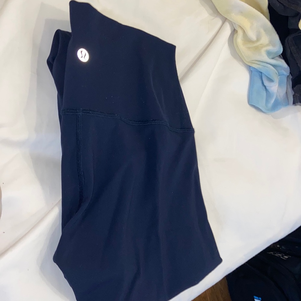 Lulu navy leggings